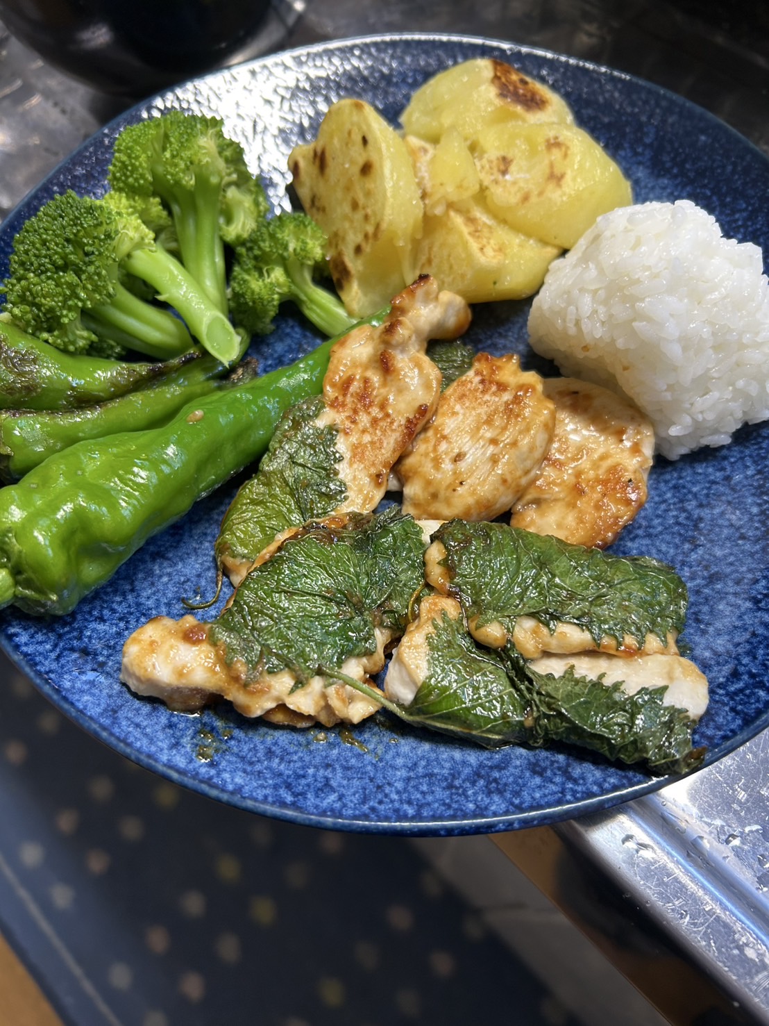 軽やかだけどすごい！！大葉で調理してみた🧑🏻‍🍳🥣