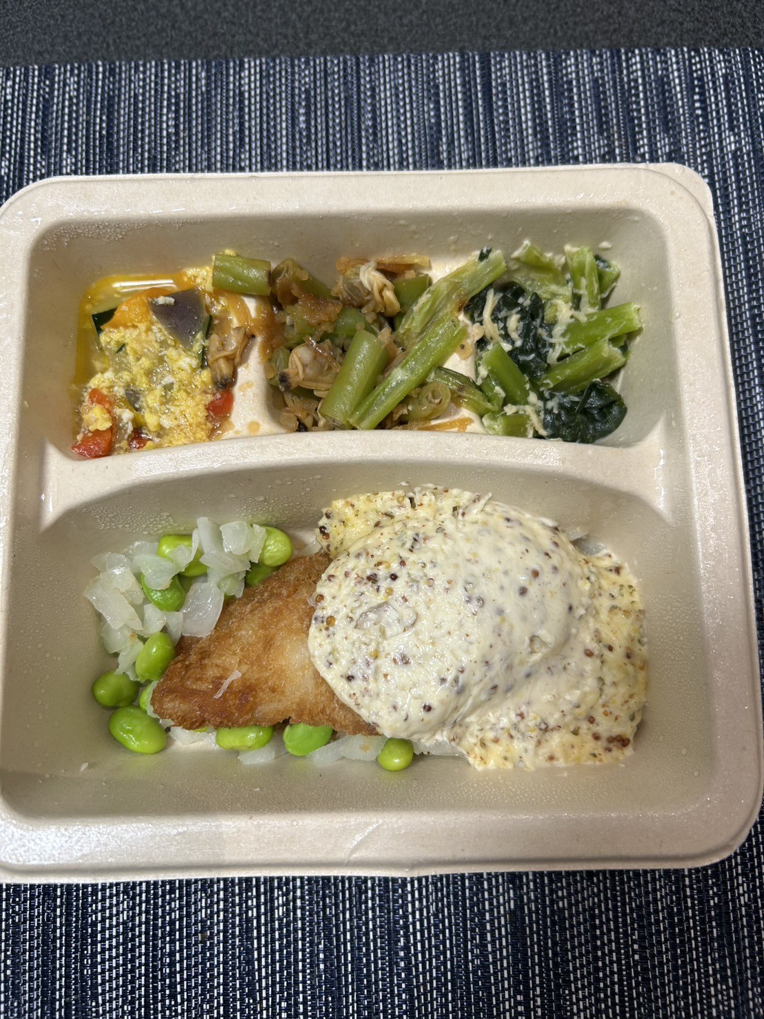 nosh「たらフライの特製タルタルソース」と3種類の副菜
